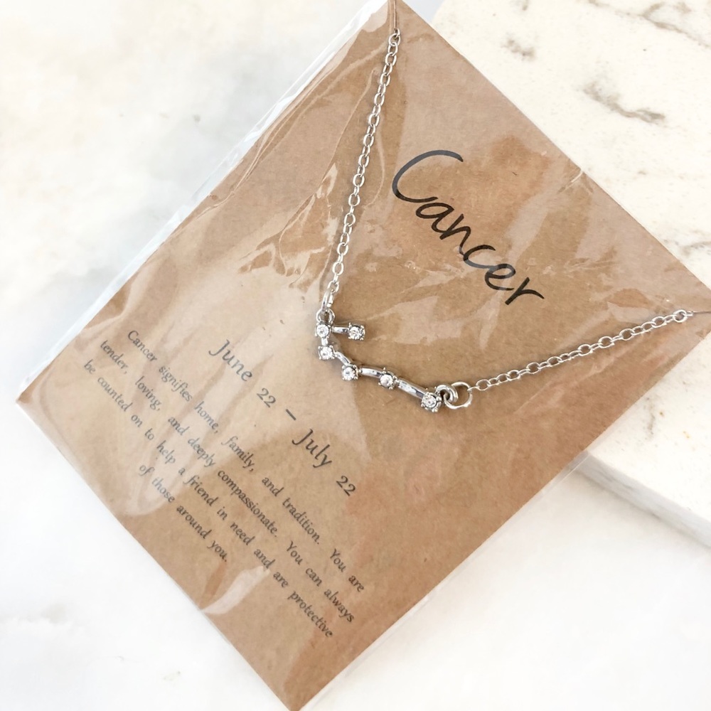 🎉 HOST PICK🎉 Zodiac Necklace - Cancer ♋️